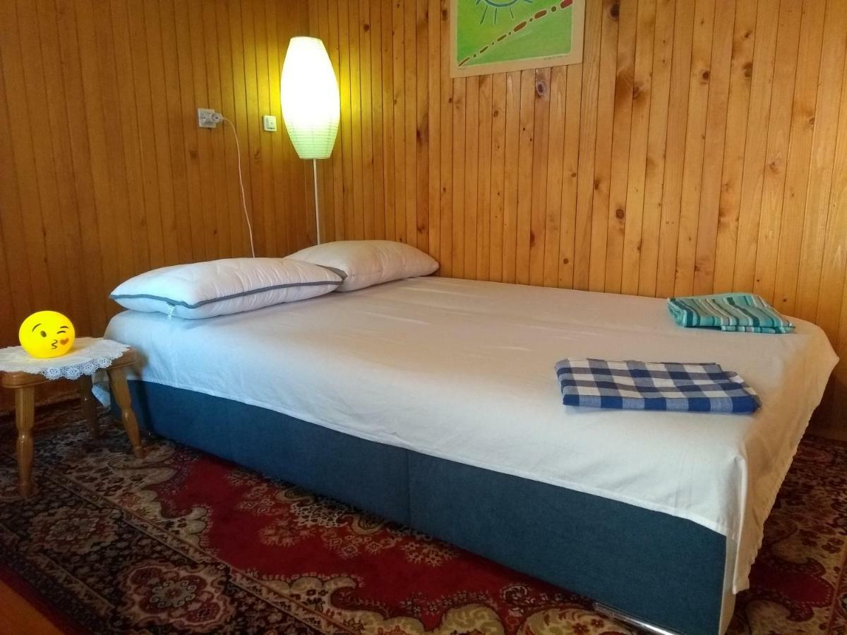 Merikotka - A Cozy Wooden Cottage, Slovenia Braslovce ภายนอก รูปภาพ